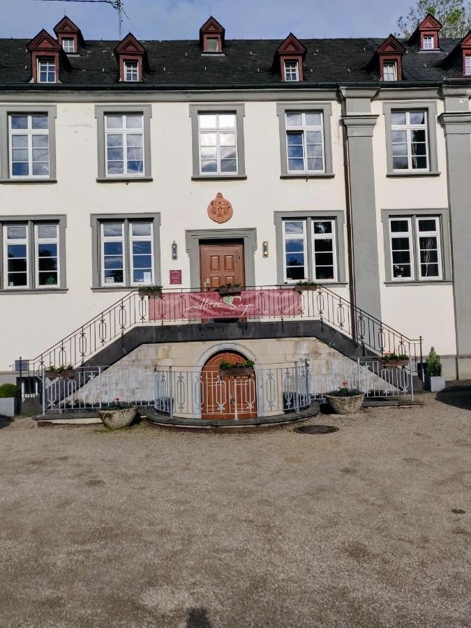Gaestehaus Der Abtei Sayn Bendorf Bagian luar foto